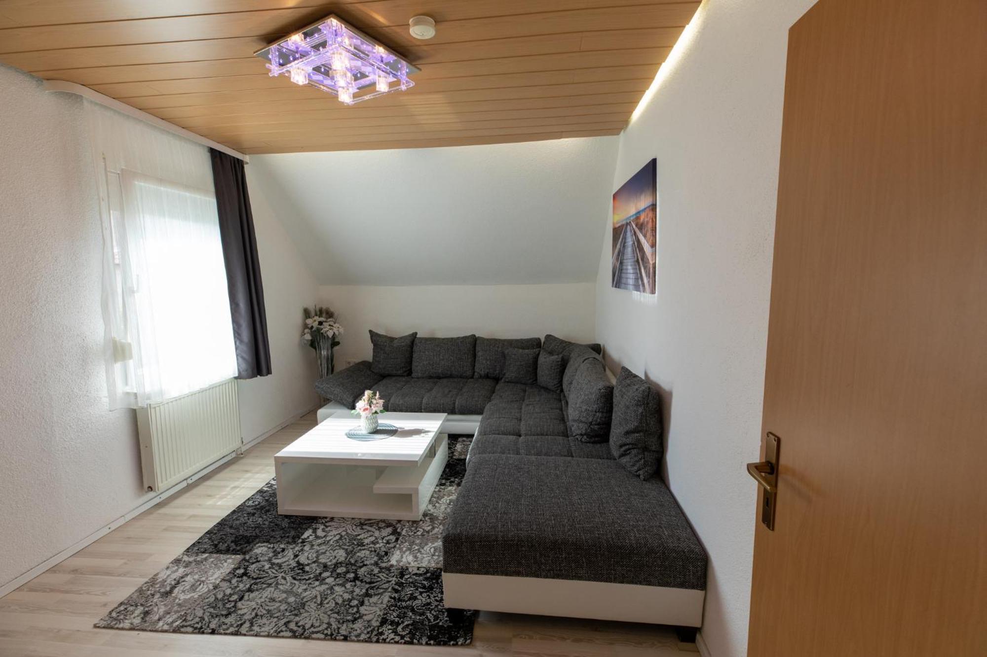 Hochrhein Ferienwohnung 阿尔布鲁克 外观 照片